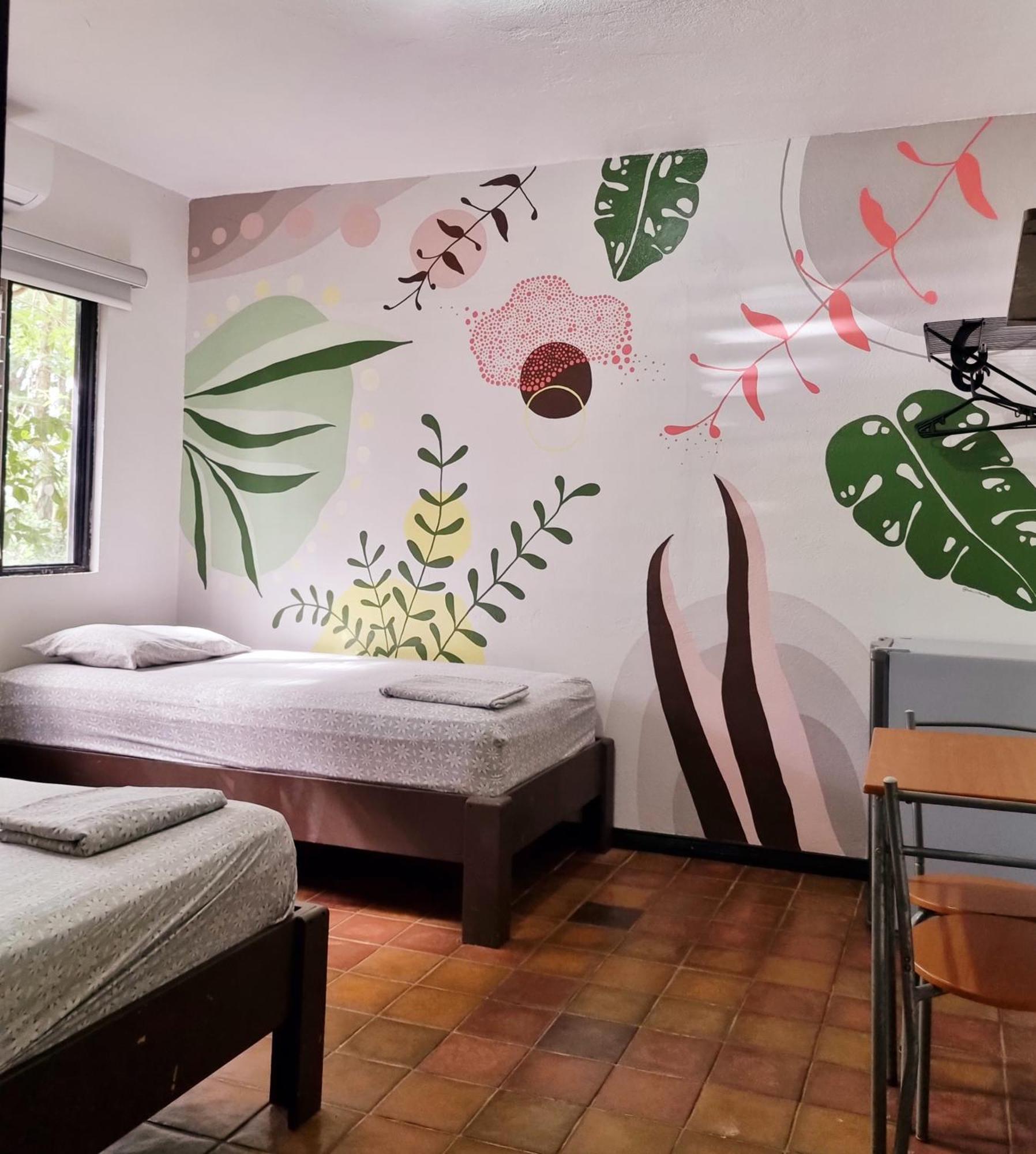 Casa Pura Vida Surf Hostel - Tamarindo Costa Rica Exteriör bild